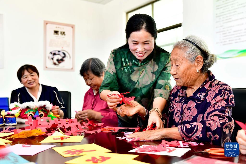 银河国际炸金花